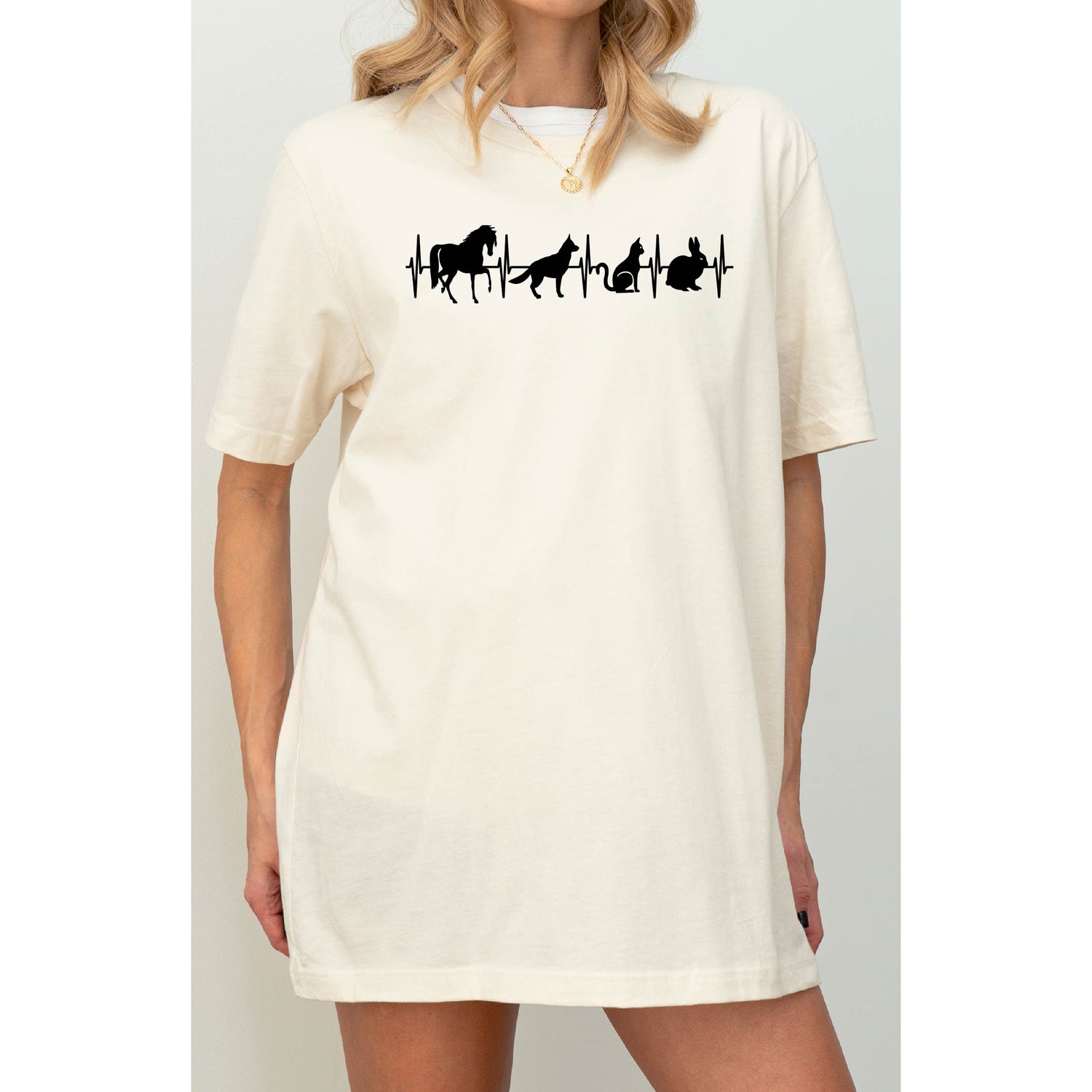 Animal Heartbeat T-Shirt: Vet Tech Gift, Dog Cat Mom Tee