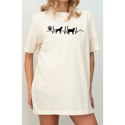 Animal Heartbeat T-Shirt: Vet Tech Gift, Dog Cat Mom Tee