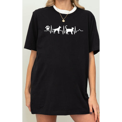 Animal Heartbeat T-Shirt: Vet Tech Gift, Dog Cat Mom Tee